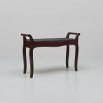 518727 Piano stool